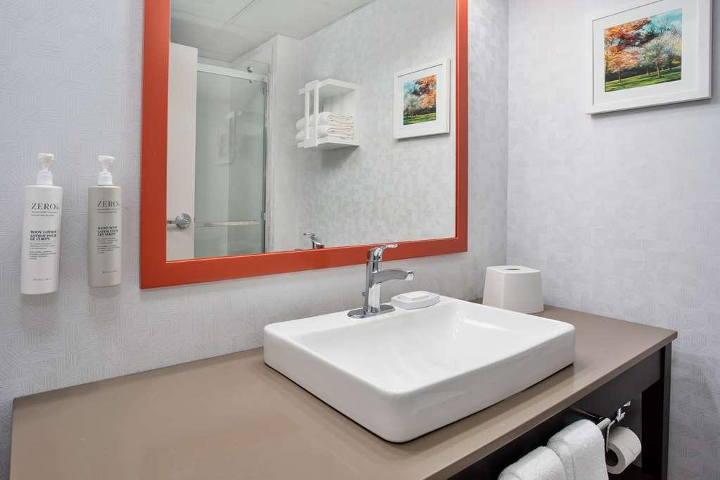 Hampton Inn And Suites Newark Airport Elizabeth Rum bild