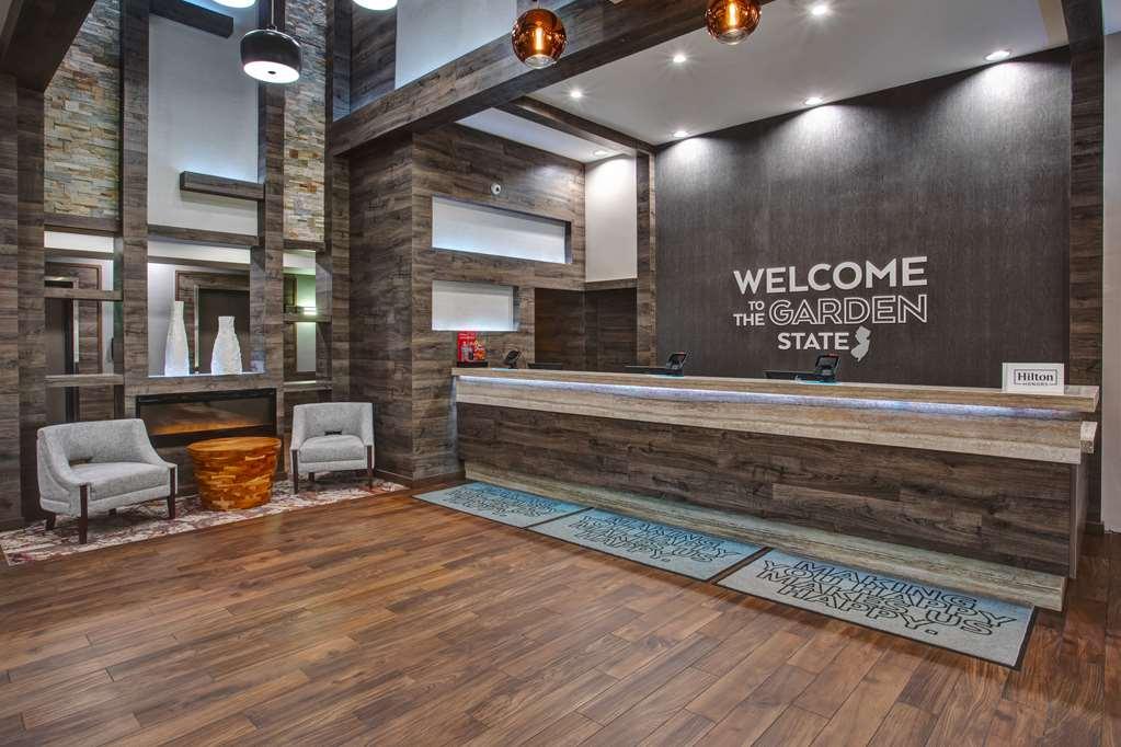 Hampton Inn And Suites Newark Airport Elizabeth Inreriör bild